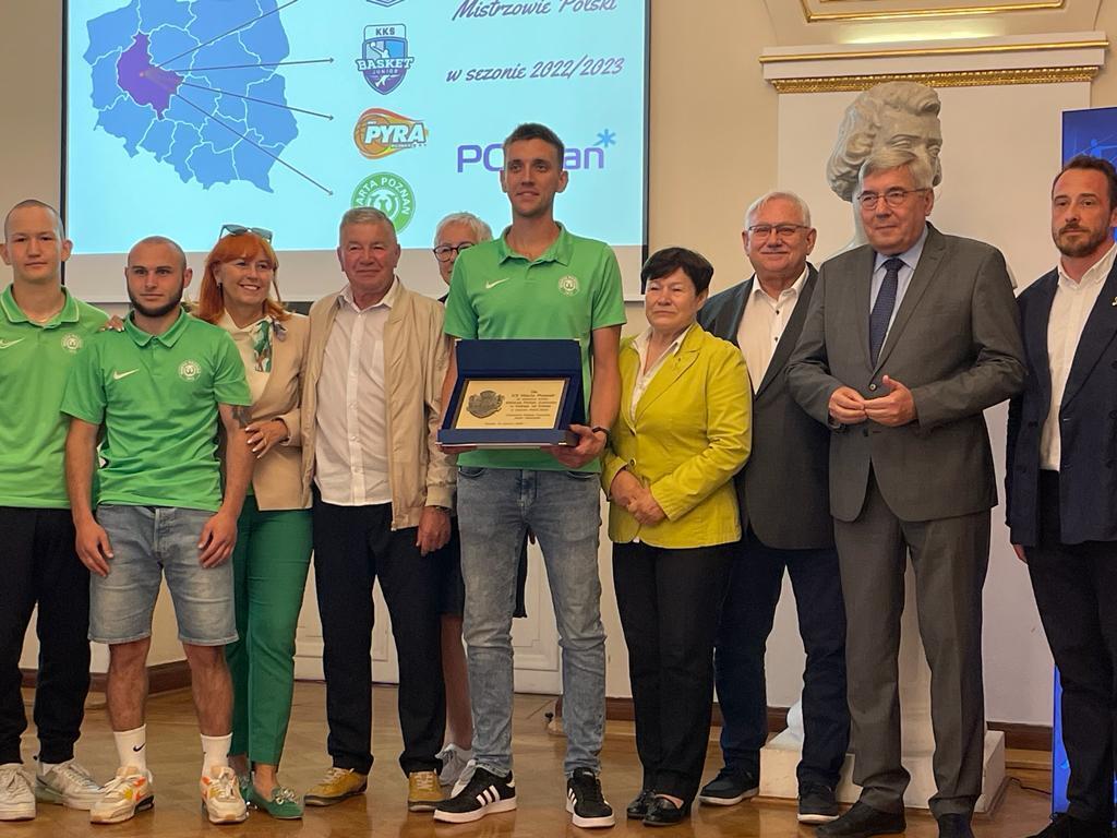 Nagrody dla Mistrzów Polski w rozgrywkach młodzieżowych