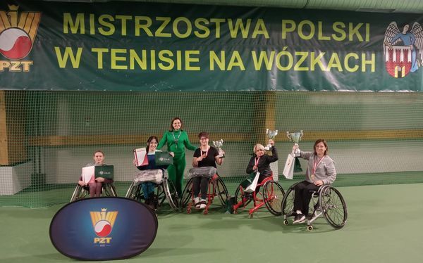 Medale tenisistek na wózkach!!